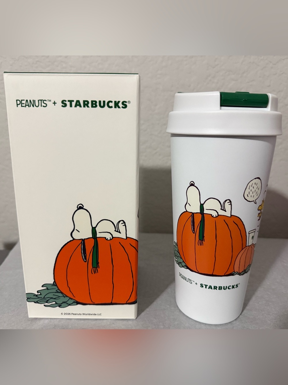 Starbucks x Peanuts Snoopy Great
Pumpkin Tumbler 16oz Stainless Steel
New in box
